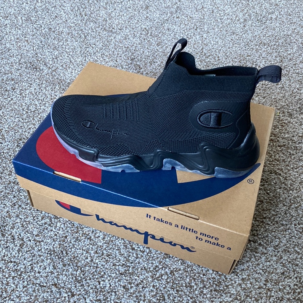 Champion 7.5 Women’s Hyper C Raw H Black NEW